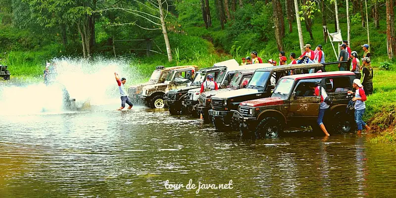 Rute dan Medan Populer Sewa Jeep Offroad Batu Malang