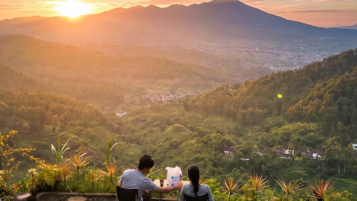 Rekomendasi Tempat Camping di Batu Malang View Sunrise Paling Estetik